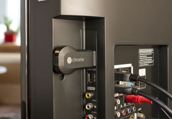 Google rolls out a fix for 1st-gen Chromecast dongles, while the 4K Chromecast with Google TV gets a big Gemini upgrade