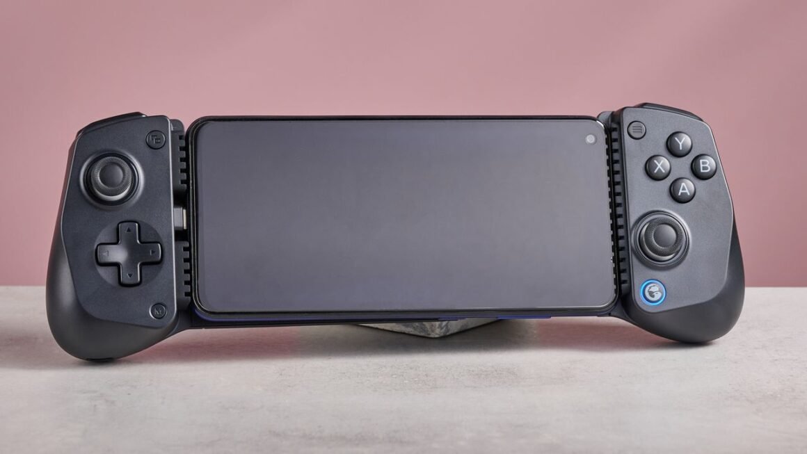 ‘There’s no better mobile controller at this price point’: I was blown away by the performance of the GameSir X5 Lite — but I hope it fits your hands