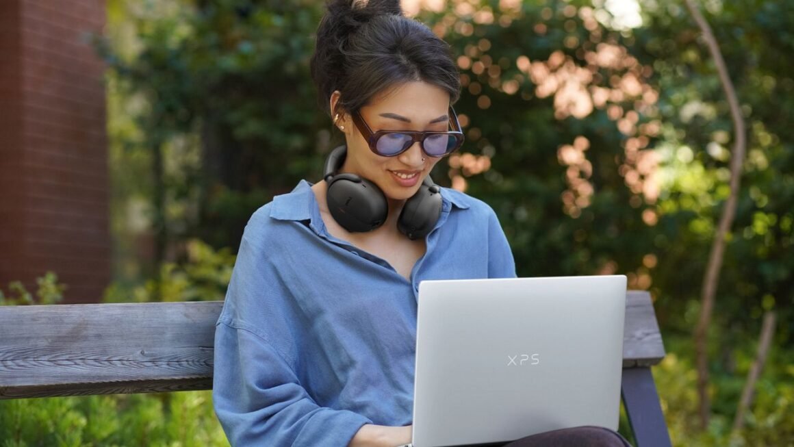 Dell announces the new XPS 13 as a budget-priced MacBook Neo rival