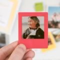 I tried the Vidabay Snap — and this tiny, $30 E Ink frame might just be the world’s most charming fridge magnet