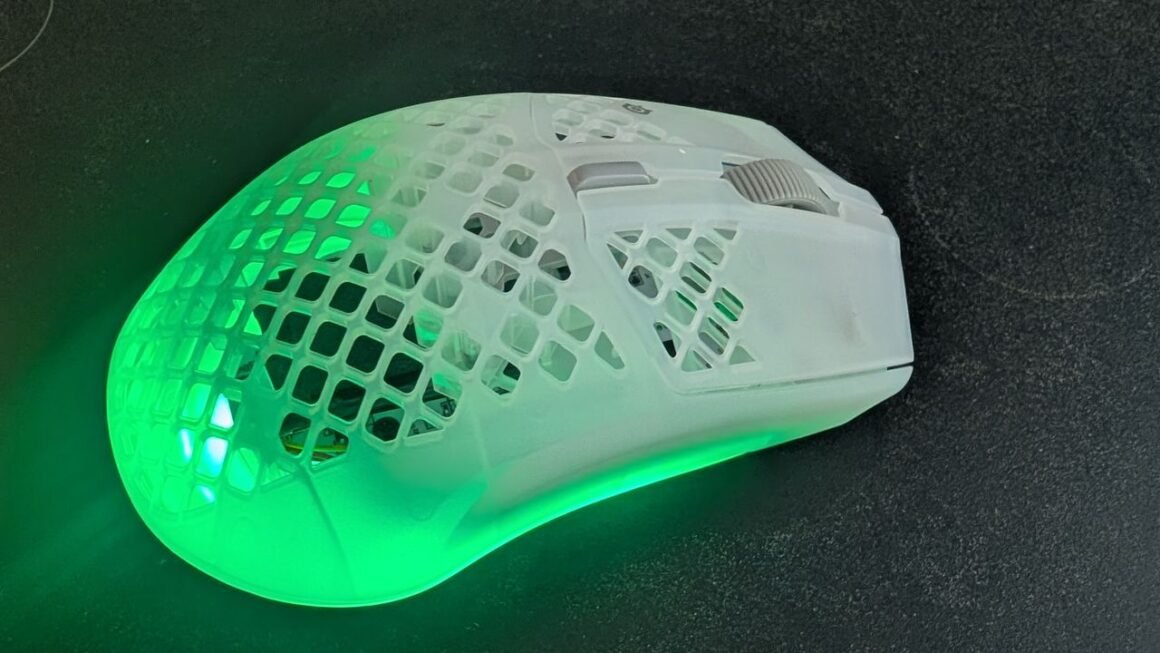 SteelSeries Aerox 3 Wireless Gen 2 review: same bones, sharper bite