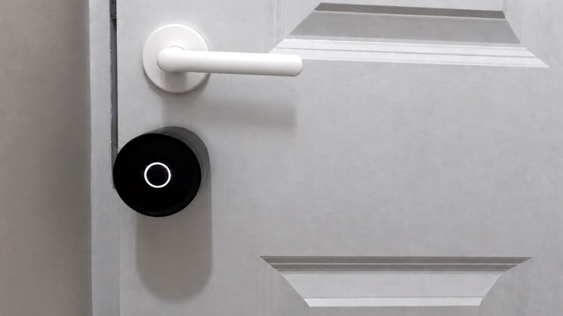 The Yale Linus Smart Lock L2 Lite is a clever, affordable Matter lock with no subscription fee, but a few rough edges
