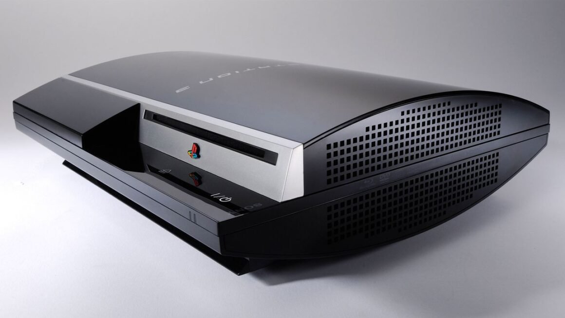 Sony announces that the PS3 and Vita stores are going offline on the same day it tells us we won’t be able to buy physical games in future — ‘This is why physical media matters’