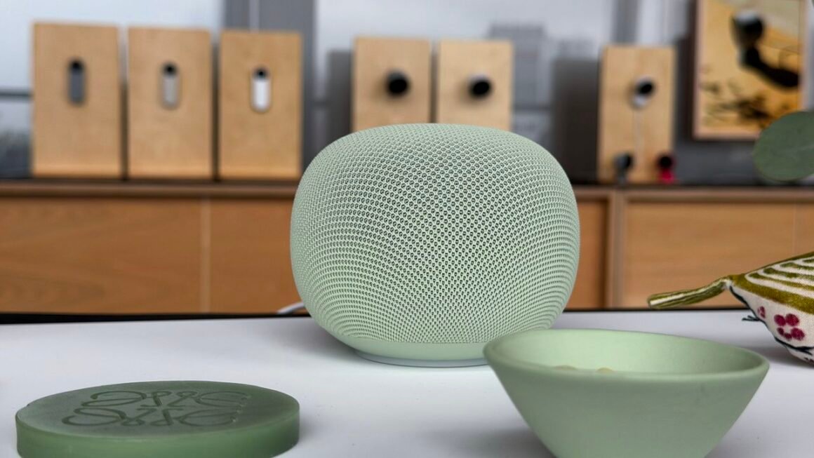 ‘I’m returning mine’: The new Google Home Speaker is off to bad start as users complain of delayed responses — but Google says a solution is on the way
