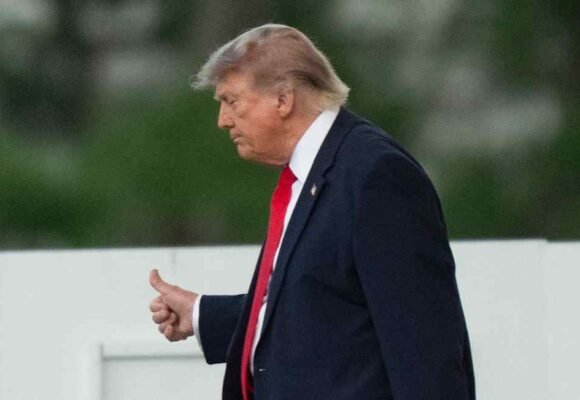 Most US voters say they are worse off under Trump — FT poll